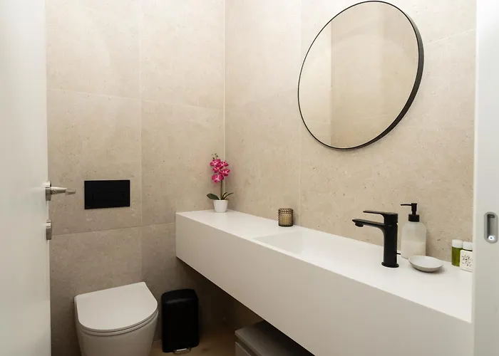 公寓 Wealthystays Parkside 尼科西亚