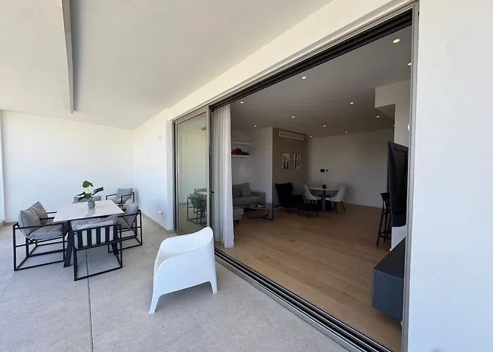 Wealthystays Parkside * 尼科西亚