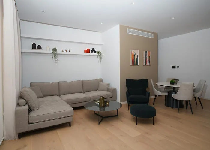 Wealthystays Parkside *