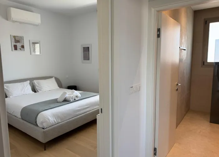 Wealthystays Parkside