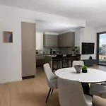 Διαμέρισμα Wealthystays Parkside *