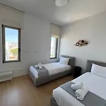 Διαμέρισμα Wealthystays Parkside *